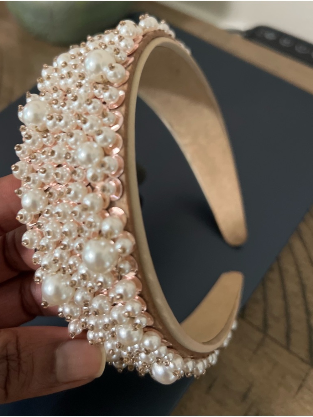 Statement Pearl Embellished Velvet Headband – Luxe Gold & Ivory Cluster Design